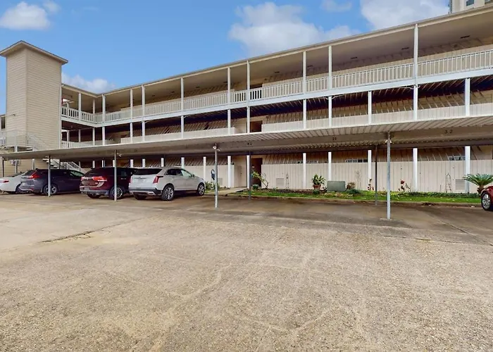 Mariner Village 108